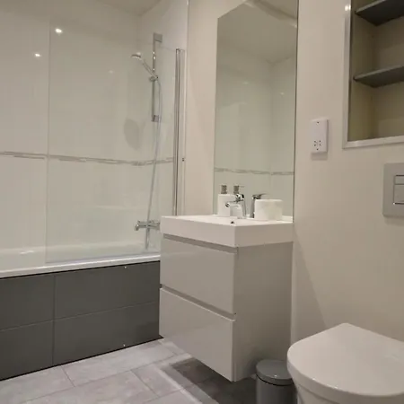 A Brand New Modern 2-bed In Bedminster Bristol
