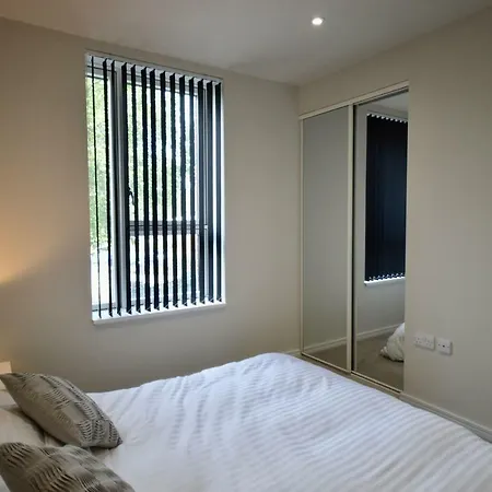 A Brand New Modern 2-bed In Bedminster *